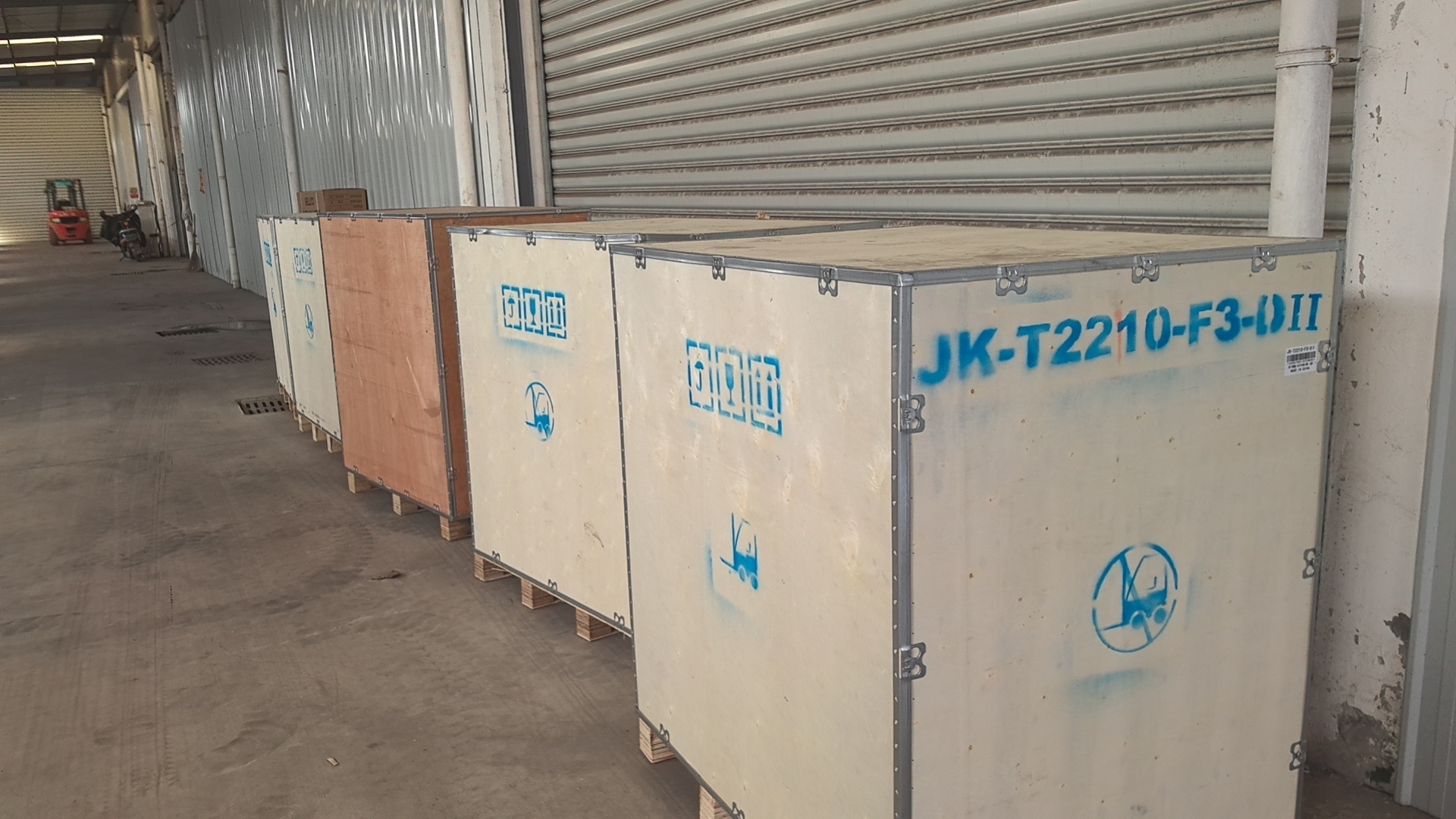 Blog perusahaan terbaru tentang 10 set sewing machine