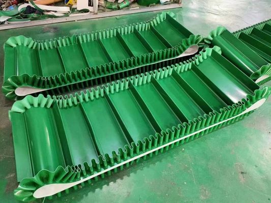 Beli Kekuatan Tarik Tinggi Bahan Hijau Tahan Lama Rantai Industri Sisi Dinding Pvc Conveyor Belt online manufacture